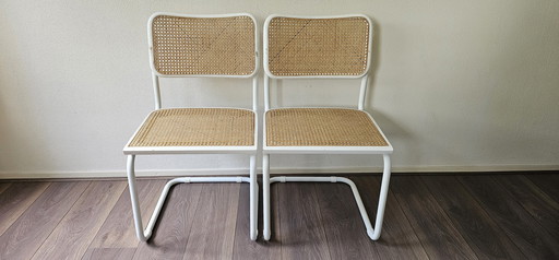 2x Witte Cesca stoelen