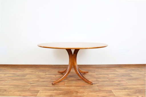 Mid Century Notenhouten tafel van Alma, 1960S.