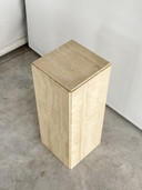 Zuil travertine