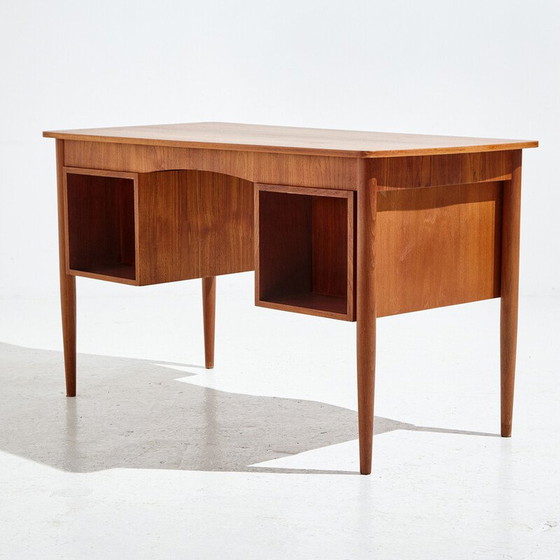 Image 1 of Vintage teakhouten bureau met 6 laden, 1970