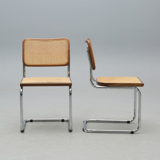 Image 1 of 2 B32 stoelen donker beuken onderstel Marcel BREUER Italië