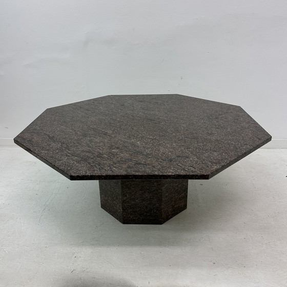 Image 1 of Mid Century Hexagonale Granieten Salontafel, 1980'S