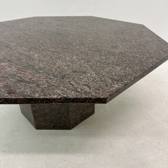 Image 1 of Mid Century Hexagonale Granieten Salontafel, 1980'S