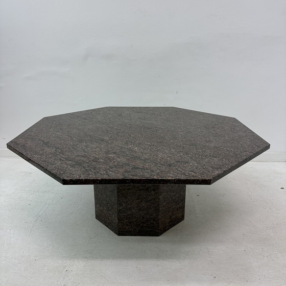 Image 1 of Mid Century Hexagonale Granieten Salontafel, 1980'S