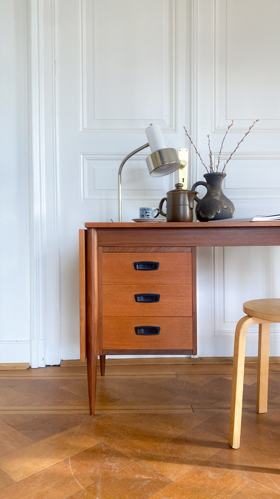 Image 1 of Arne Vodder Vintage Houten Bureau