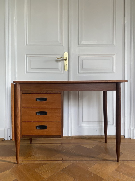 Image 1 of Arne Vodder Vintage Houten Bureau