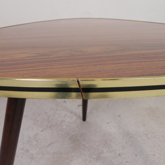 Image 1 of Vintage Driehoekige Salontafel Met Gouden Rand, Jaren 50