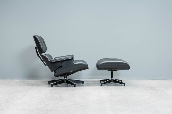 Image 1 of Eames Lounge Stoel + Ottoman Xl