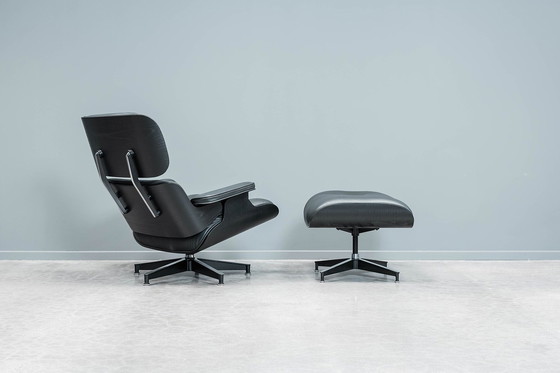 Image 1 of Eames Lounge Stoel + Ottoman Xl