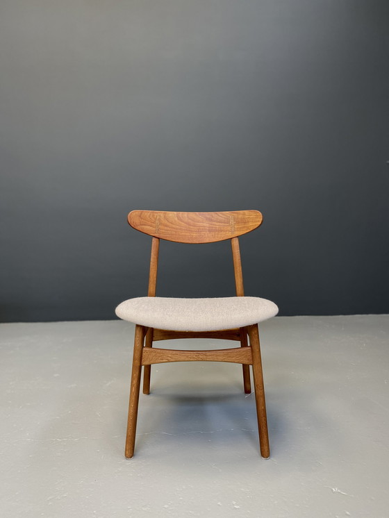 Image 1 of 4x Hans J. Wegner CH30 Eetkamerstoelen