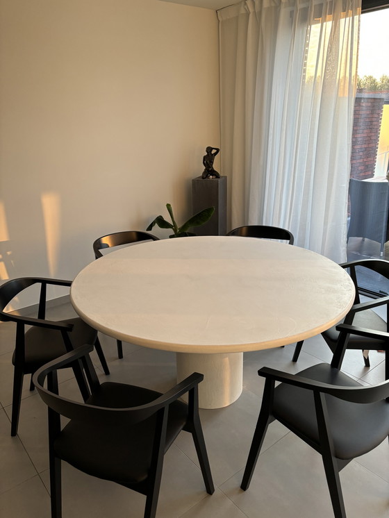 Image 1 of Mortex Rond tafel