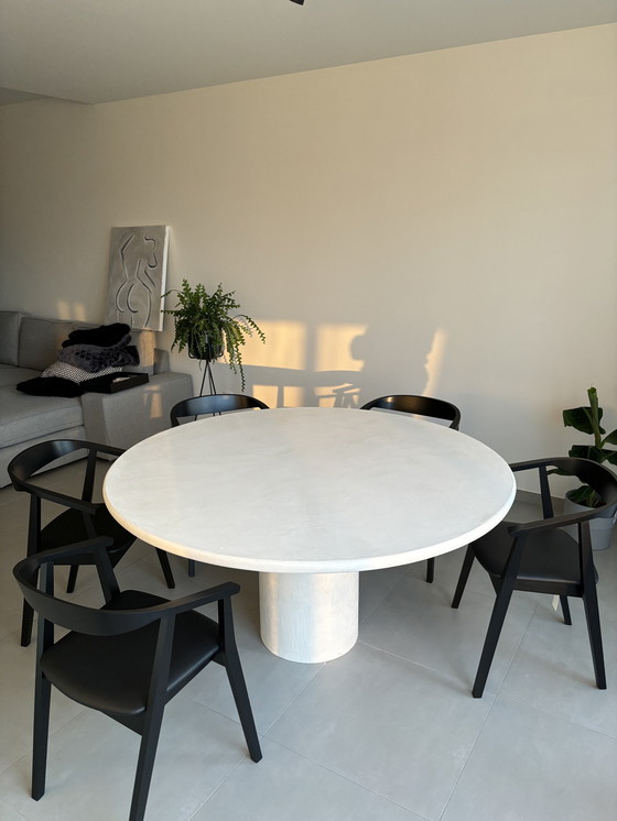 Image 1 of Mortex Rond tafel