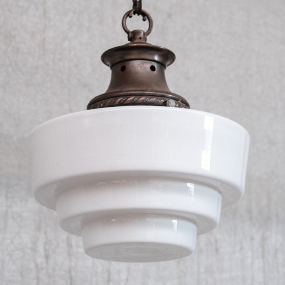 Image 1 of Vintage hanglamp in messing en opaline glas, Frankrijk 1950