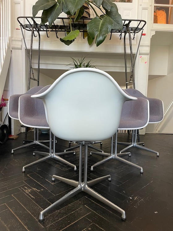 Image 1 of 6x Vitra Charles + Ray Eames chairs