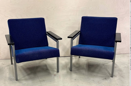 2x Gijs van der Sluis model 30 armchair