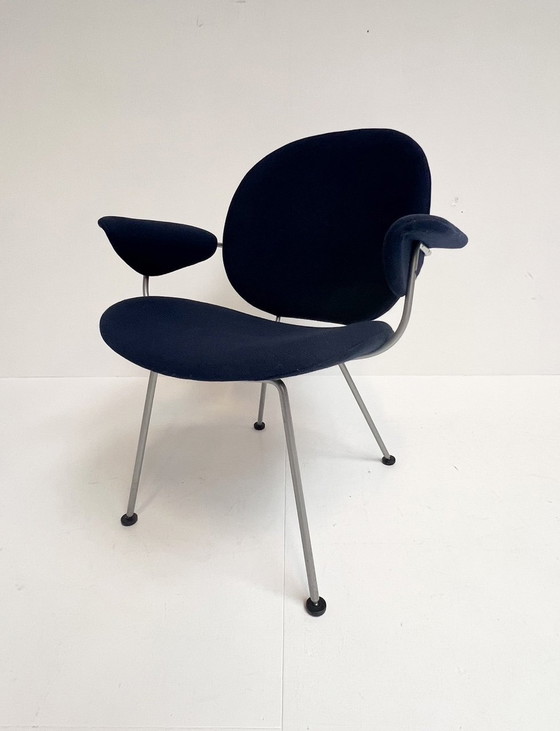 Image 1 of Donkerblauwe Kembo Fauteuil Van W.H. Gispen (Per Stuk),  Na 2000
