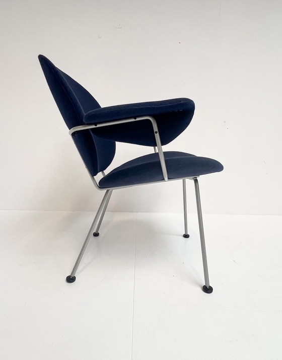Image 1 of Donkerblauwe Kembo Fauteuil Van W.H. Gispen (Per Stuk),  Na 2000