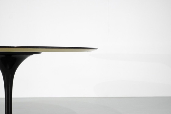 Image 1 of Tafel " Tulipe " En Bois Par Eero Saarinen Pour Knoll International, Usa 1958.