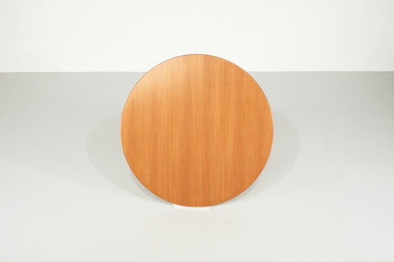 Image 1 of Houten tafel "Tulip" van Eero Saarinen voor Knoll International, VS 1958.