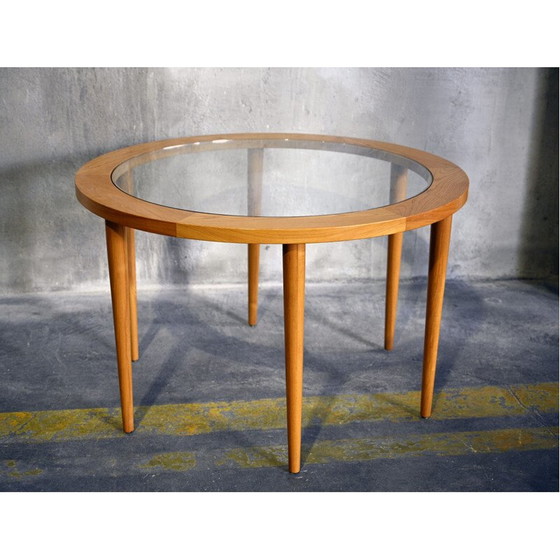 Image 1 of Vintage Deense 6-poots ronde eettafel 1970