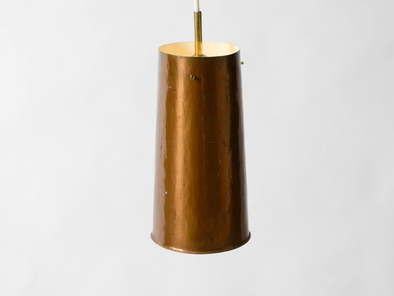 Image 1 of Prachtige Mid Century Modern hanglamp van koper in de vorm van een kegel