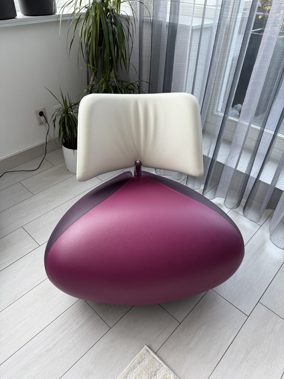 Image 1 of Leolux Pallone Fauteuil Paars/Wit Leer