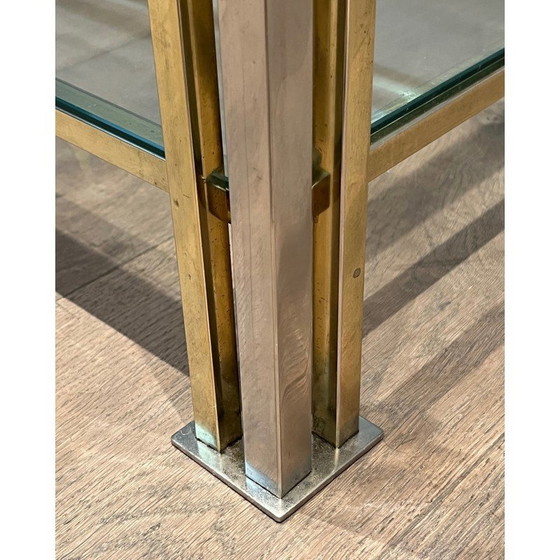 Image 1 of Modernistische salontafel van chroom en verguld metaal met drie poten. Frans werk in de stijl van Willy Rizzo. Circa 1970
