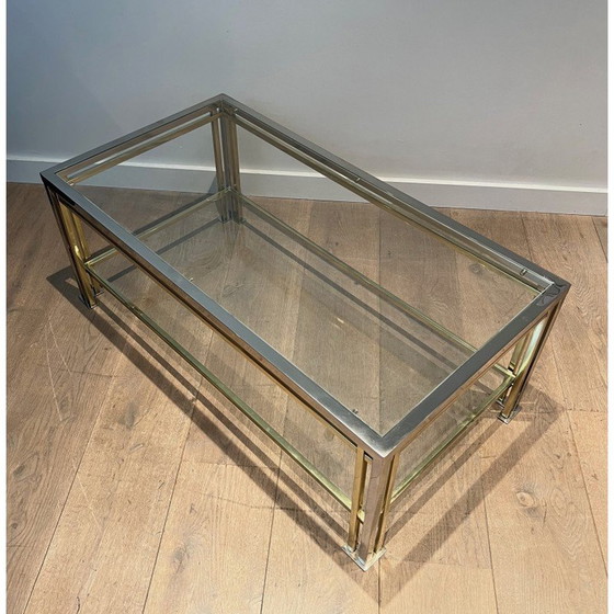 Image 1 of Modernistische salontafel van chroom en verguld metaal met drie poten. Frans werk in de stijl van Willy Rizzo. Circa 1970