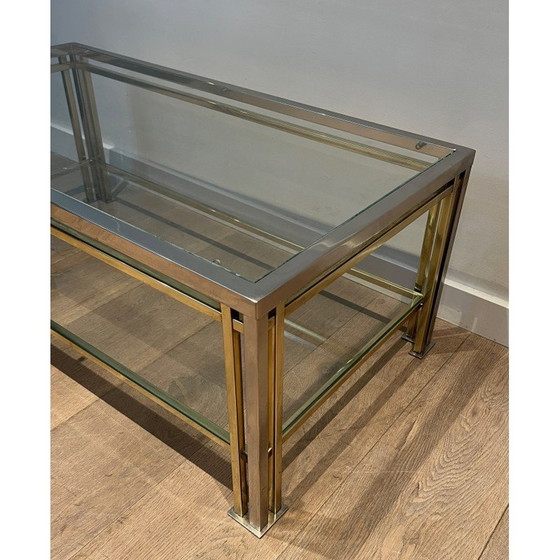 Image 1 of Modernistische salontafel van chroom en verguld metaal met drie poten. Frans werk in de stijl van Willy Rizzo. Circa 1970