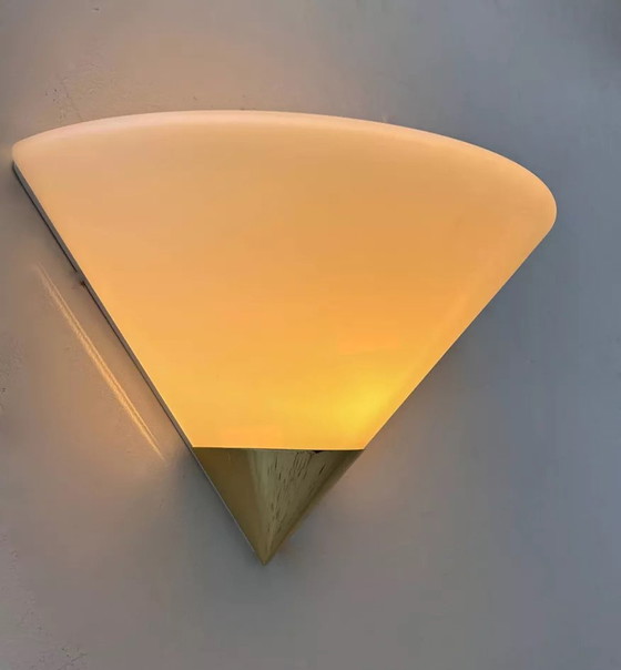 Image 1 of Opaline en messing wandlamp, Duitsland 1980