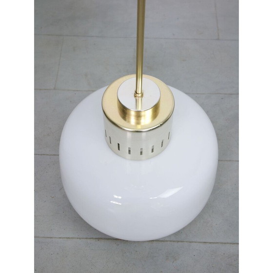 Image 1 of Mid-eeuwse opaline hanglamp