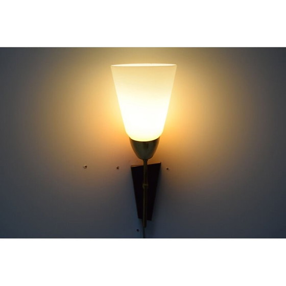 Image 1 of Vintage wandlamp van glas en messing door Kamenicky Senov, Tsjechië 1960