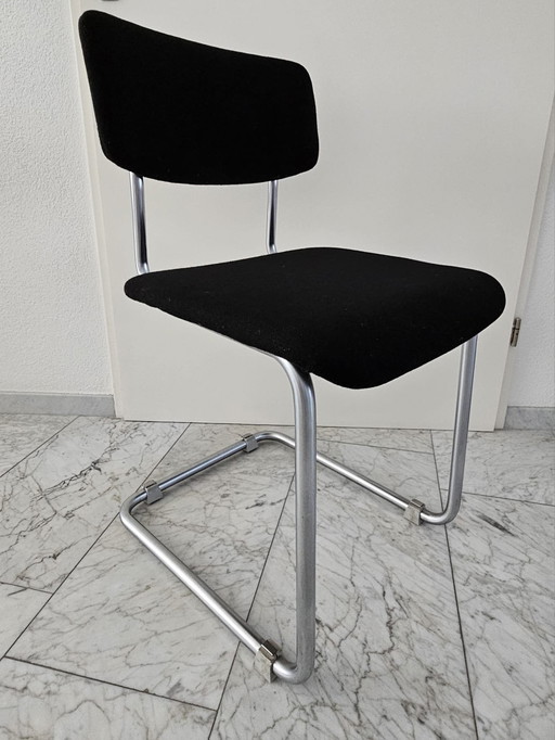 4x Gispen Culemborg model 1121 eetkamerstoelen