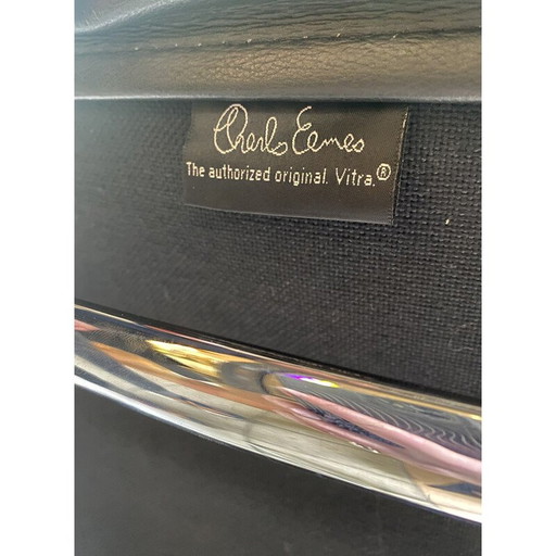 Vintage Soft pad bureaustoel in zwart leer en aluminium van Eames, 2007