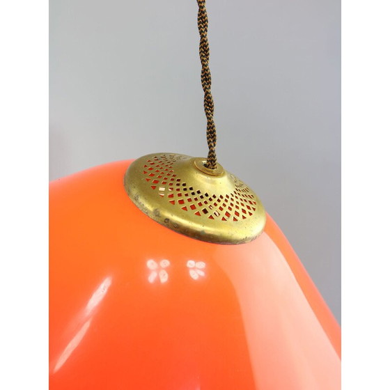 Image 1 of Vintage hanglamp van oranje plexiglas en messing, Italië 1960