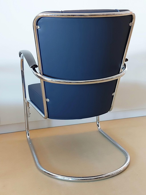 Dutch Originals Gebr. Van Der Stroom Gispen Classic Fauteuil 412S In Blauw Leder