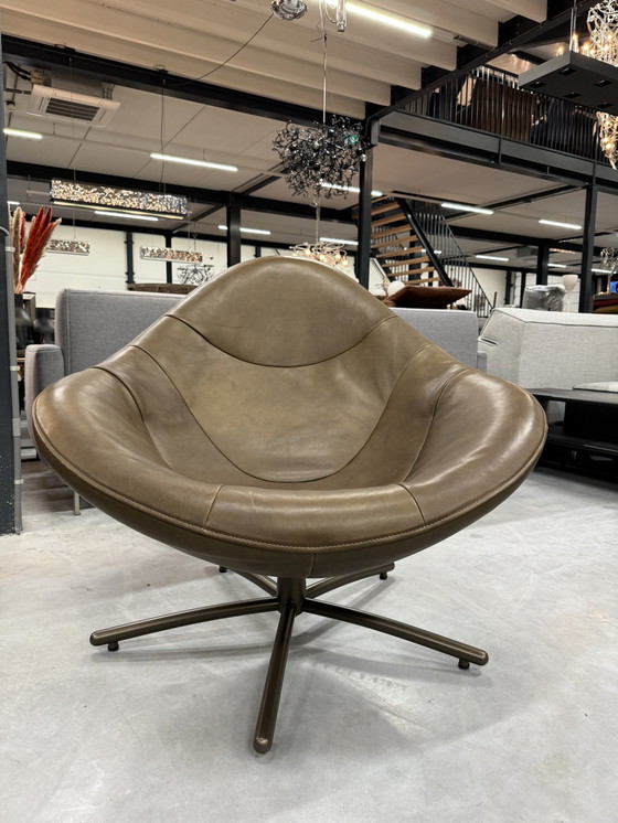 Image 1 of Showmodel Label Hidde fauteuil Olive leer