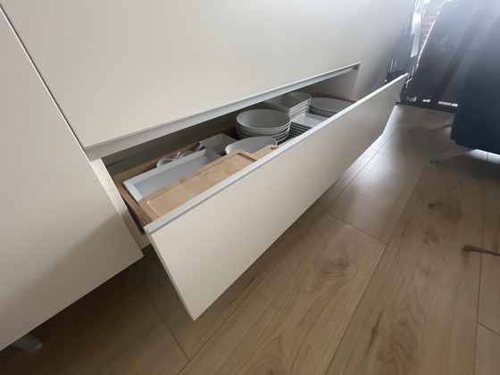 Image 1 of Castelijn Line dressoir