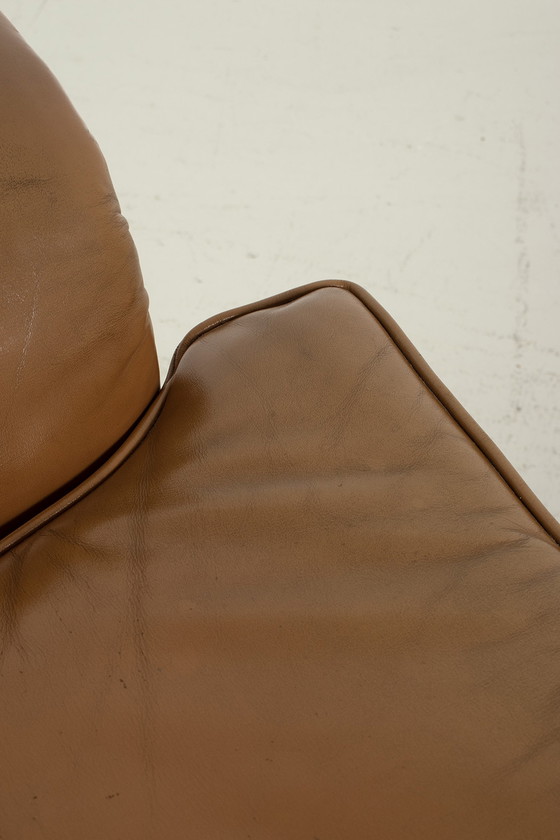 Image 1 of Vintage wingback fauteuil