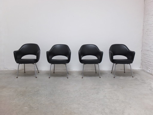 Originele set van 4 'Executive' fauteuils door Eero Saarinen voor Knoll, 1960S