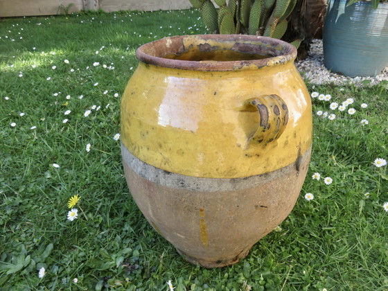 Image 1 of Antieke gele geglazuurde terracotta pot À confit