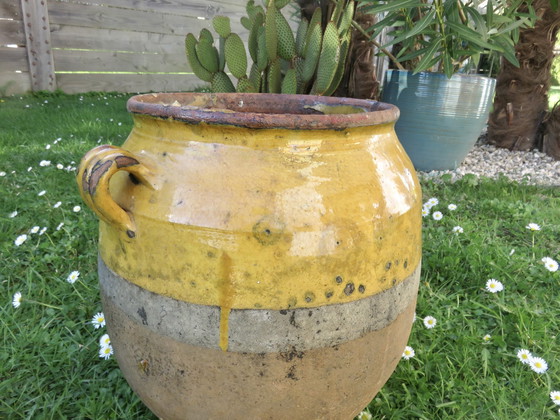 Image 1 of Antieke gele geglazuurde terracotta pot À confit