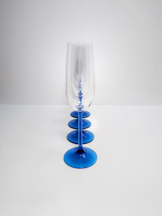 Image 1 of 4 Vintage Franse Champagneglazen Kristalglas Blauw Luminarc jaren 80