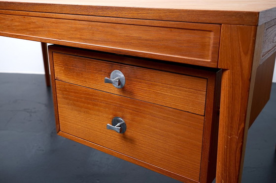Image 1 of Vintage Deens teakhouten bureau van Finn Juhl voor France & Son, jaren 60