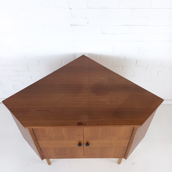 Image 1 of Vintage hoekdressoir