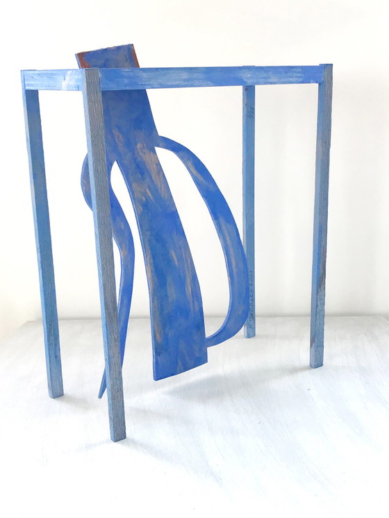 Image 1 of Klaas Gubbels houten Object blauwe tafel + ketel