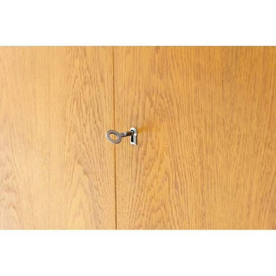 Image 1 of Vintage U-460 beuken dressoir van Jiří Jiroutek voor Interiér Praha, 1960