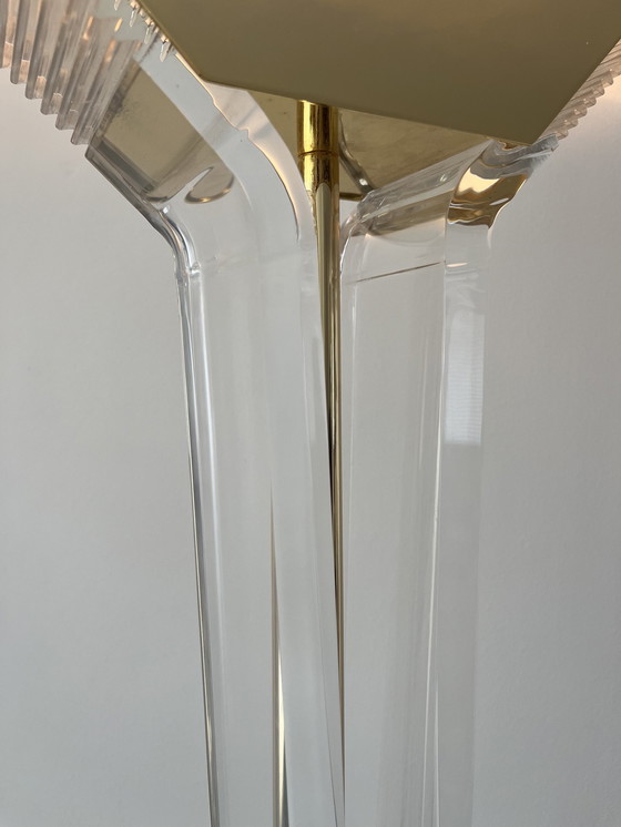 Image 1 of Jaren 80 Plexiglas Hollywood Regency Vloerlamp