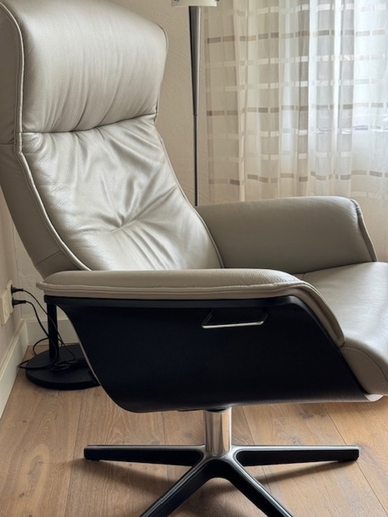 Image 1 of Comfort relaxfauteuil met bijpassende foothocker