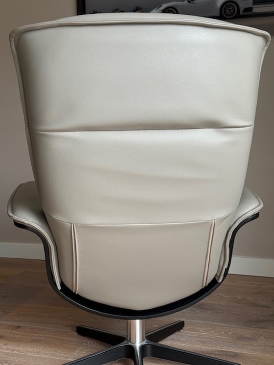 Image 1 of Comfort relaxfauteuil met bijpassende foothocker